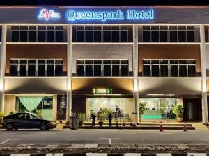Queenspark Lovita Hotel