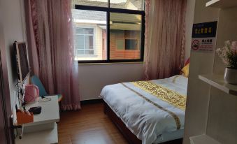 Luofeng Homestay