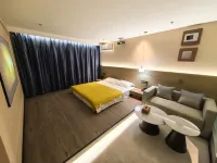 THE DREAM-HOTEL Hotels in Ningling