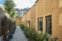 Viridian Apartments in Hammersmith Serviced Apartments - Southerton Mews フクシマ・ガーデン周辺のホテル