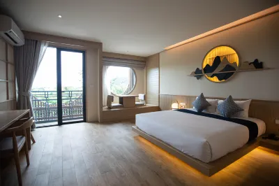 The Arch Phuket Hotel 푸켓 미술관 주변 호텔
