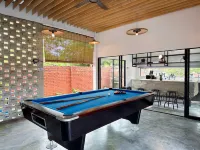 The Luxurious 1256, A Famosa Melaka