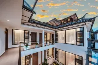 Yunbo Light Luxury Homestay (Dali Ancient City South Gate Branch)