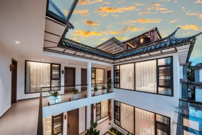 Yunbo Light Luxury Homestay (Dali Ancient City South Gate Branch)