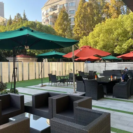 Ibis Styles Hotel (Shanghai Hongqiao Gubei) Отели рядом с достопримечательностью «Выставочный центр Intex Shanghai»