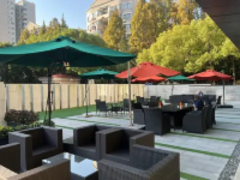 Ibis Styles Hotel (Shanghai Hongqiao Gubei) โรงแรมในเซี่ยงไฮ้