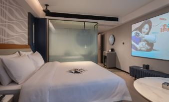 OKDAY Hotel (Changsha Wu Yi Square South Gate Subway Station)