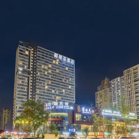Lydia Hotel (Chengdu East Railway Station)