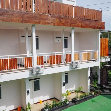 RedDoorz Syariah near RSUD Mataram Lombok 2