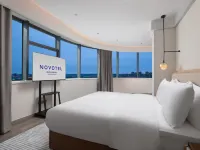 Novotel Jiaxing Port Area Hotéis em Pinghu