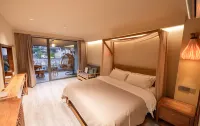 Zhenyuan Qishe Riverside Hotel