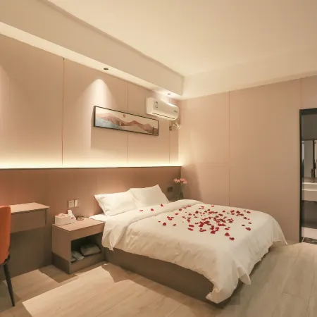 Anman Hotel (Fengcheng Railway Station Hengfeng Plaza)