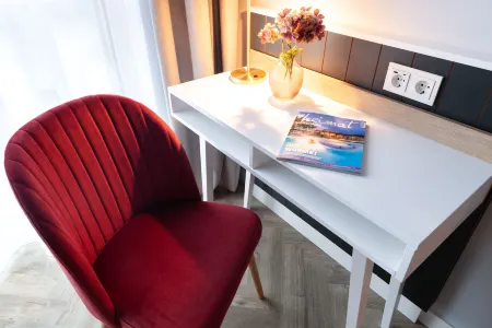 Holiday Inn - the niu, Flower Konstanz