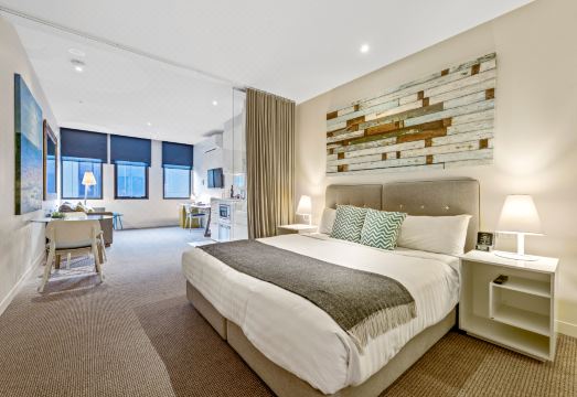 퀘스트 프랭크스턴 온 더 베이 이미지