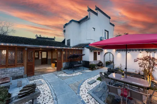 Xidi Taoxianju ・ Poetic Hui Charm Boutique Hotel - Inns