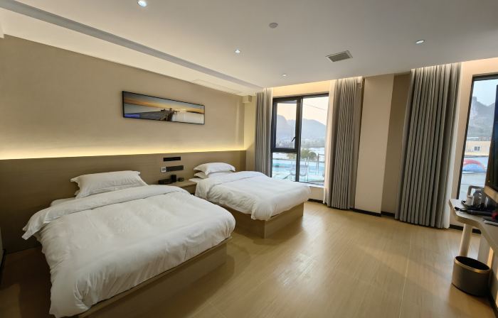 Shibing Liu's Hotel (Shanmu River Night Rafting Scenic Area Entrance)