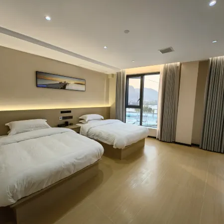 Shibing Liu's Hotel (Shanmu River Night Rafting Scenic Area Entrance)