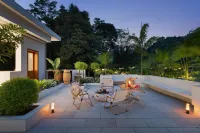 QING•HOUSE