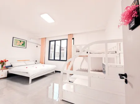 Lingchuan Xiaodu Family Homestay (Daxu Town) Отели рядом с достопримечательностью «Li River Craftsman Village»