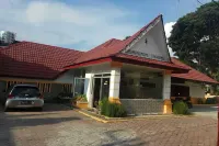 Wisma Tuluy Hotel dekat Suzuya Pematangsiantar.