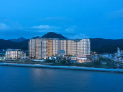 Zhujiajian Xian Scenic Resort Hotel (Poly Zizaihai Resort) Hotel in zona Daqing Mountain