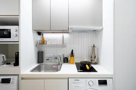 어반스테이 속초등대해변