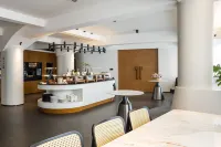 Heman Vinelea Zijinyuan Hotel (Xiangshan Shipu Fishing Port Ancient City Scenic Area)