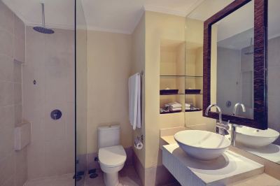 デラックス ツインルーム メルキュール リゾート サヌールの写真