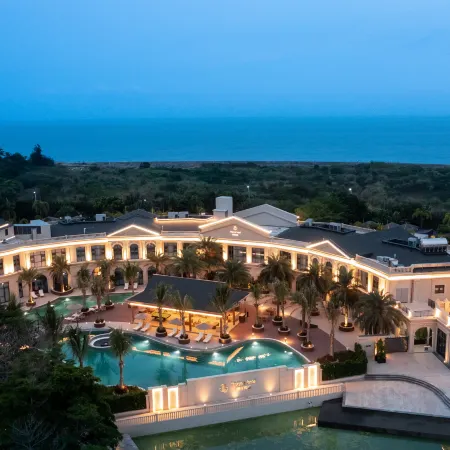 Jingxuan Resort (Wanning Riyuewan Branch)