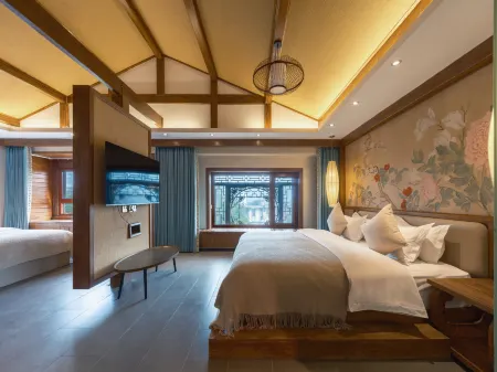 97 Xingren Upper Section, Wuyi Street, Gucheng District, Lijiang City, Yunnan Province. Отели в г. Лицзян