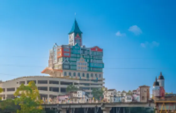 美心彩色飯店（美心紅酒小鎮景區店） 天馬山附近的飯店