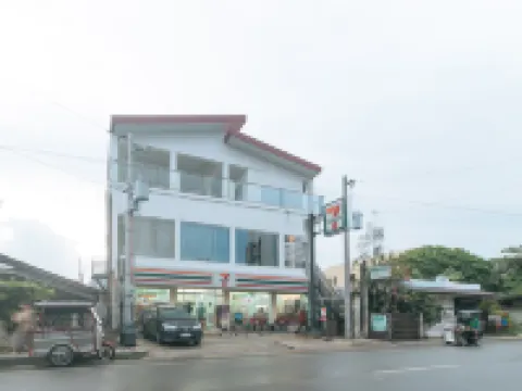 RedDoorz @ Alaminos Pangasinan Hoteles en Alaminos