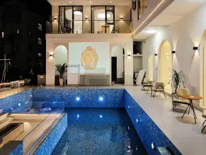 Floral Hotel·Xi like luxury wild hotel (Guling Scenic Area)