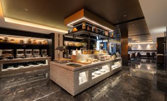 The GiorgioMorandi Hotels (Jinan West Railway Station International Convention and Exhibition Center)