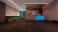 ReMAX Remai E-Sports Hotel (Jiangbei Datongqiao Subway Station) - E-sport
