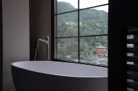 七封信·展閱安邸（西江千戶苗寨展望台） - カップル