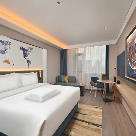 Kyriad Hotel (Haining Hainan Road Branch)