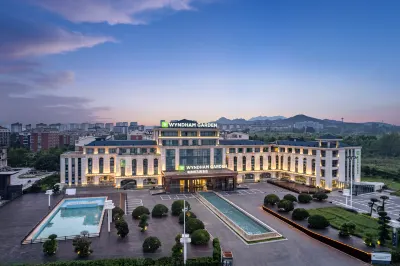WYNDHAM GARDEN RIZHAO DONGGANG RESORT Hotels near Laingchengzheng Farm