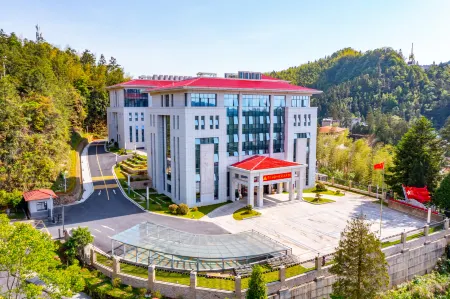 Jinggangshan Xuelin Hotel Отели рядом с достопримечательностью «yi cui hu gong yuan»