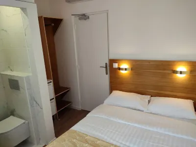 Dupleix Hotel Hotels near Eiffel Tower