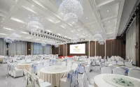 Vienna International Hotel(Zhoukou Wanguo Car World Store)