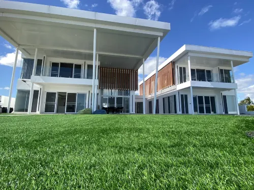 Seven-room villa Hotels in Vuda