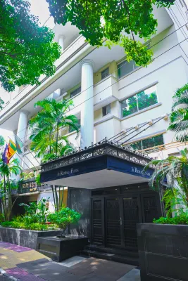 Royal Park Residence Hotel Hotels near Ariza Tower