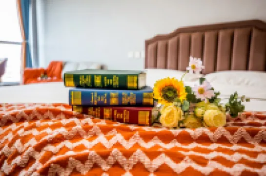 Qiyun Homestay (Chengde High-speed Railway South Station) Hotel a 