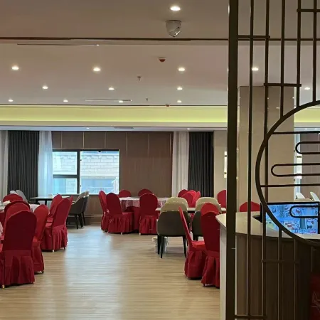 Ando to Zhen Yuan Hotel