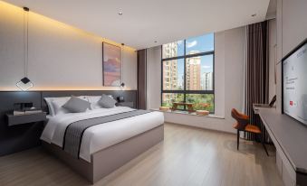 Pullman Mengzi Hotel (People's Hospital)