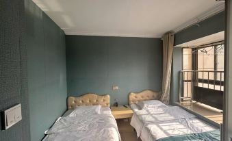 Seven o'clock Theme Guesthouse