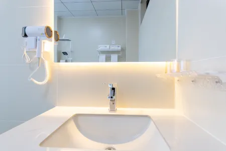 Pillow Mountain Qigu Homestay (Lijiang High Speed Railway Station Store) Отели рядом со станцией Lijiang Railway Station