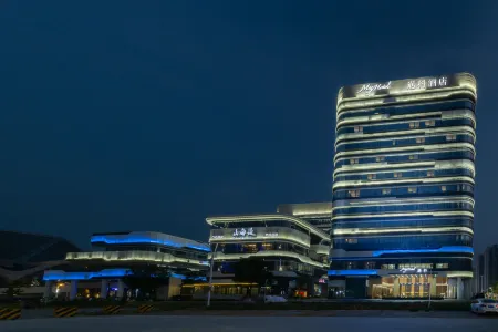 MyHotel (Zhuhai Jinwan Huafa Shangdu Store) Отели рядом с достопримечательностью «Zhuhai City Polytechnic»