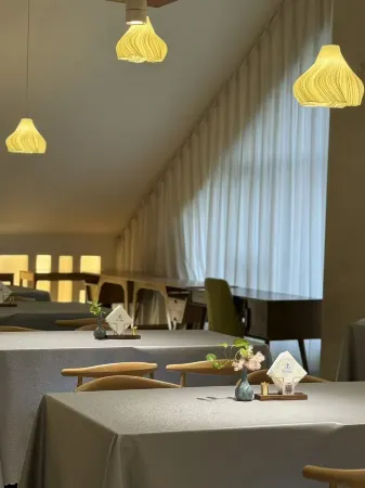 Tangshan Yipin Hot Spring Hotel Отели рядом с достопримечательностью «Qixia Mountain Scenic Area»